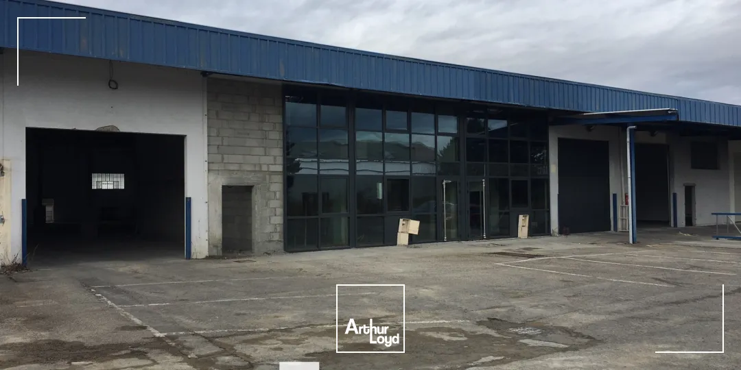 Locaux d'activité & Entrepôts - Location - SAINT BONNET DE MURE - 69720 - 1011.8-1011.8 - 7913331