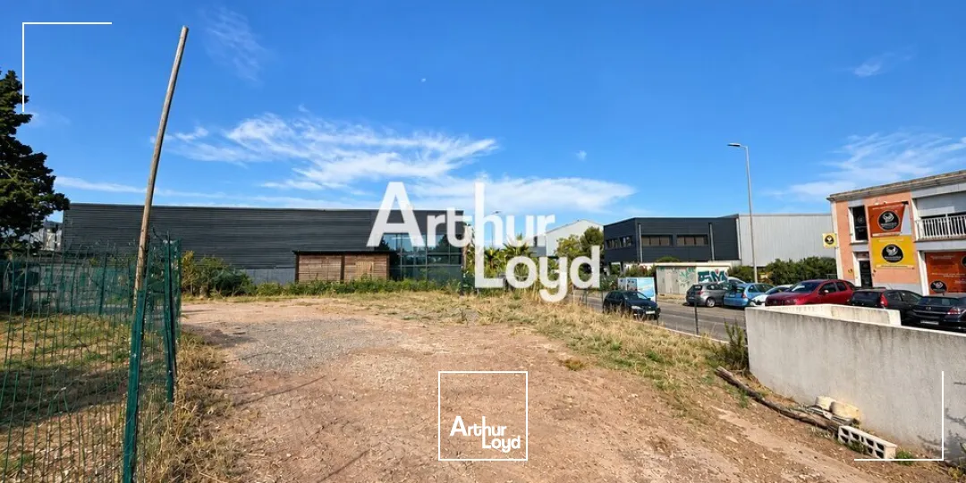Locaux d'activité & Entrepôts - Vente - PUGET-SUR-ARGENS - 83480 - 600-600 - 7914569