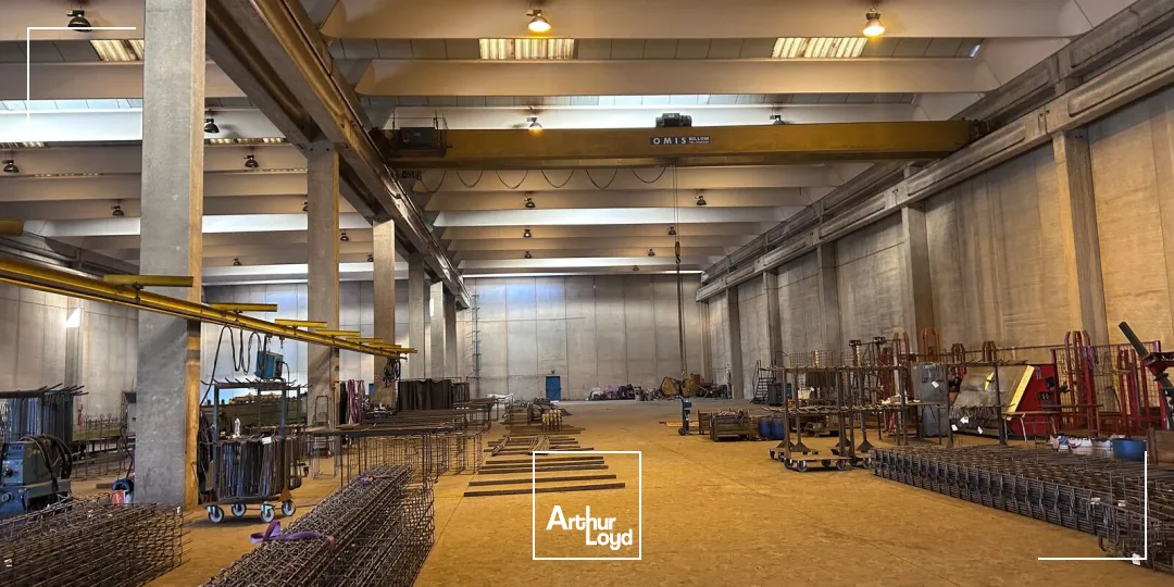 Locaux d'activité & Entrepôts - Location - ENSUES LA REDONNE - 13820 - 3700-3700 - 7914688