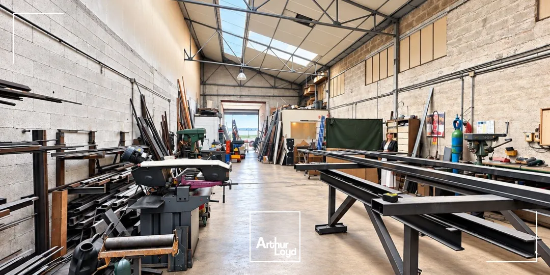 Locaux d'activité & Entrepôts - Location - VENELLES - 13770 - 170-170 - 7914698