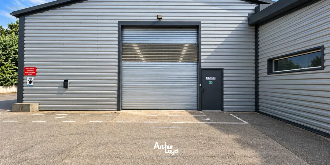 Locaux d'activité & Entrepôts - Location - VENELLES - 13770 - 330-330 - 7914694