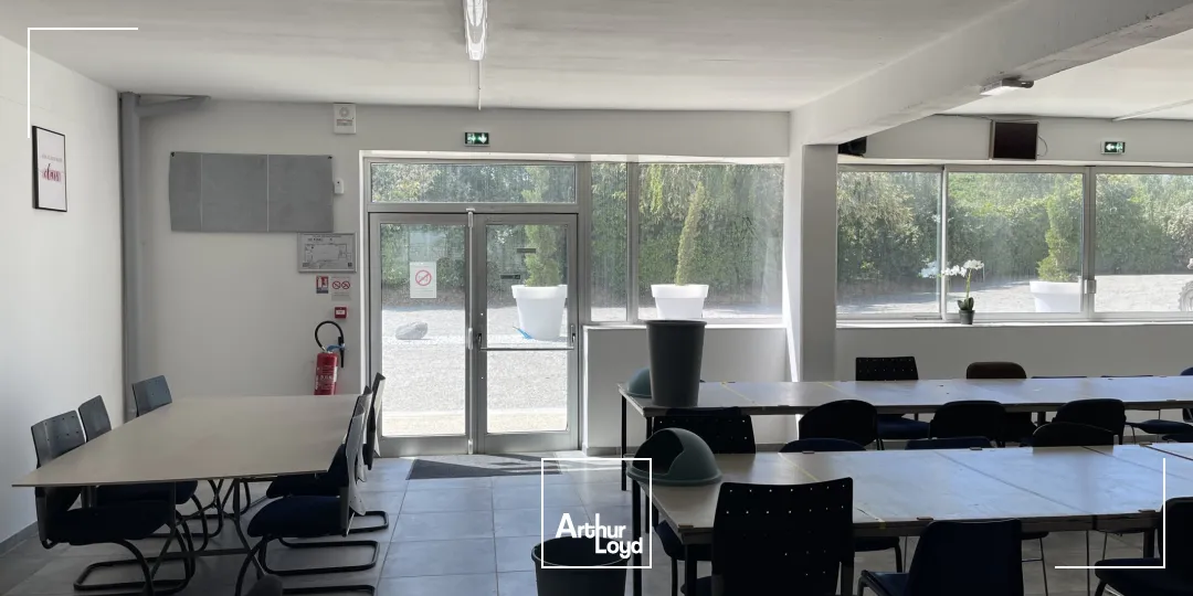 Bureaux - Vente - BRESLES - 60510 - 1620-1620 - 7914858