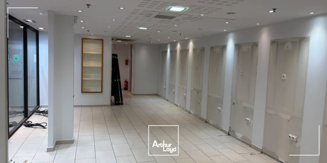 Locaux commerciaux - Location - OLIVET - 45160 - 63-63 - 7914894