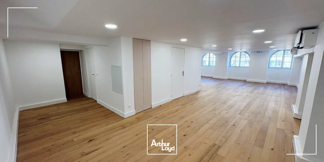 Bureaux - Vente - MARSEILLE - 13001 - 100.68-100.68 - 7915040