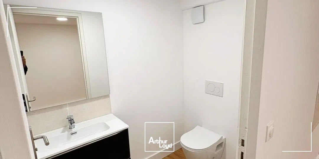 Bureaux - Vente - MARSEILLE - 13001 - 100.68-100.68 - 7915044