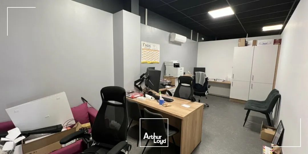 Locaux commerciaux - Location - CHAMPNIERS - 16430 - 600-600 - 7915058