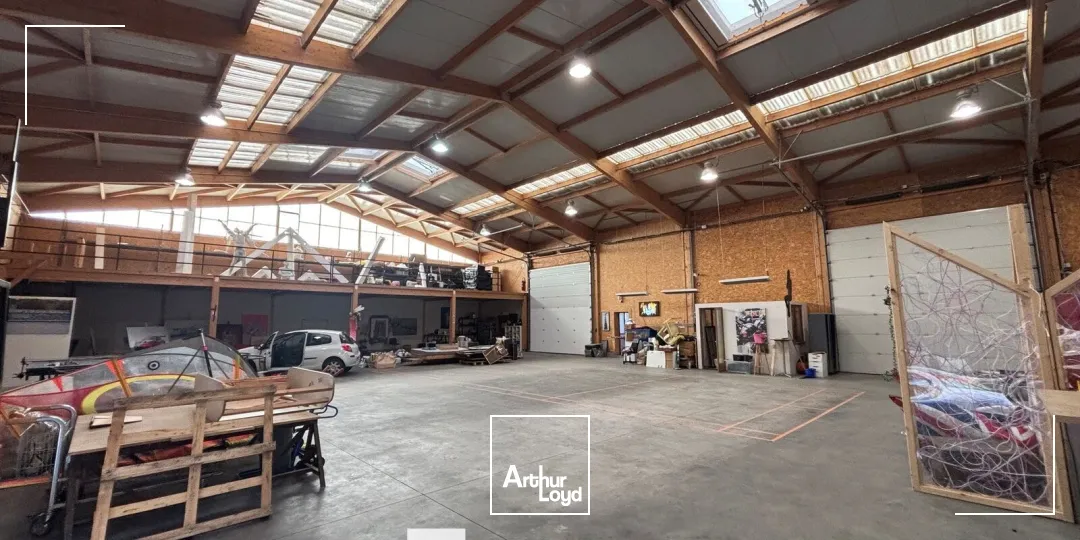 Locaux d'activité & Entrepôts - Vente - CHAPONOST - 69630 - 1300-1300 - 7915409