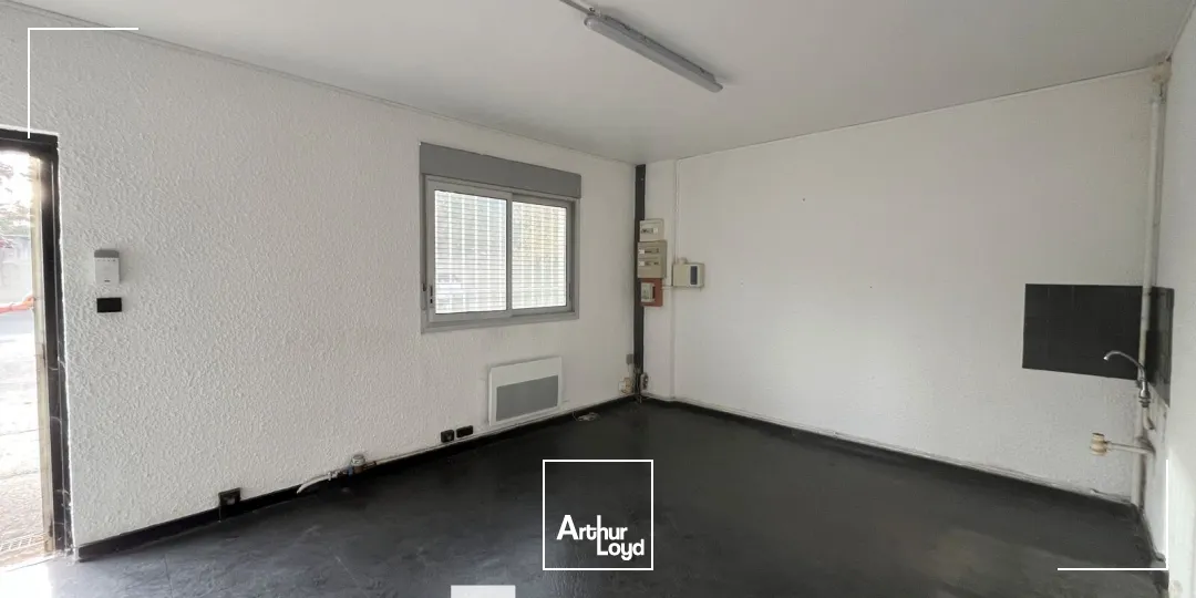 Locaux d'activité & Entrepôts - Location - VILLEURBANNE - 69100 - 240-240 - 7915423