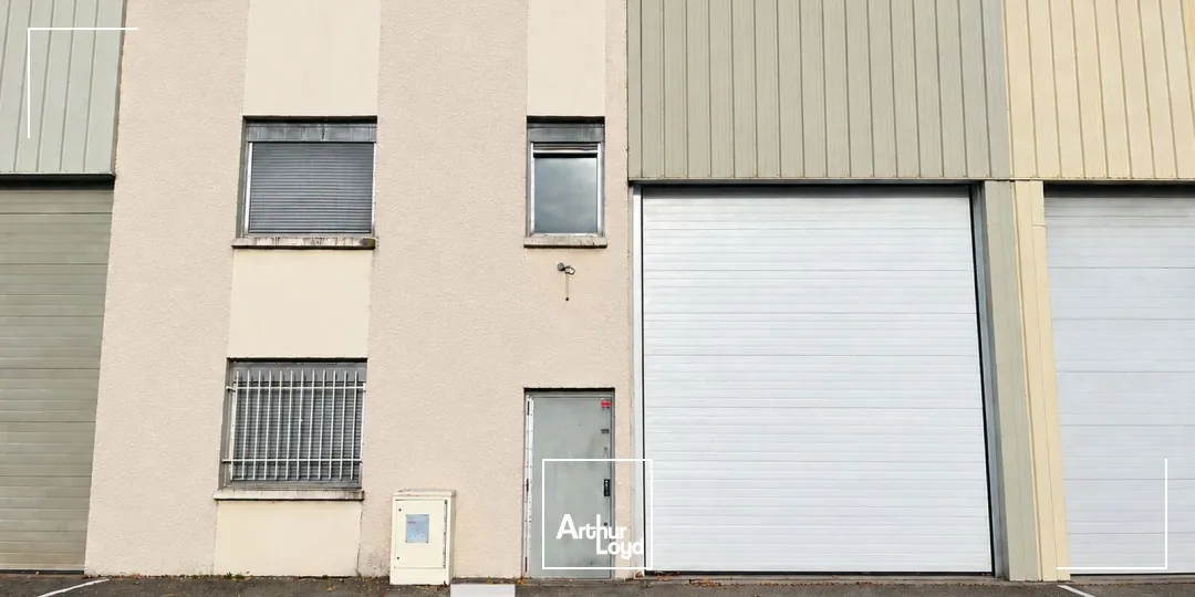 Locaux d'activité & Entrepôts - Location - VILLEURBANNE - 69100 - 240-240 - 7915419