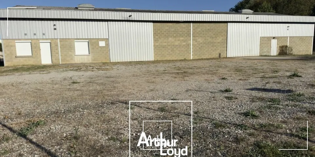 Locaux d'activité & Entrepôts - Location - SAINT-PANTALÉON-DE-LARCHE - 19600 - 610-610 - 7915639