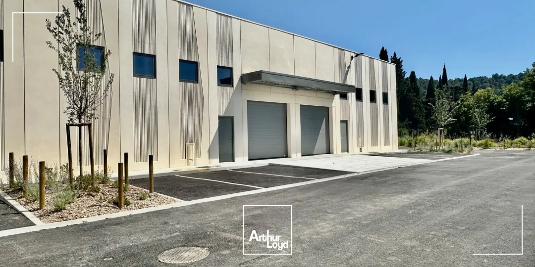Locaux d'activité & Entrepôts - Location - LES PENNES MIRABEAU - 13170 - 198.04-603.67 - 7915886