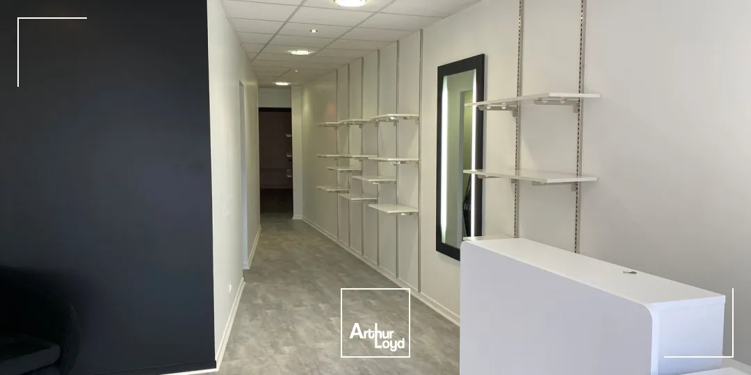 Locaux commerciaux - Cession - CARQUEFOU - 44470 - 48-48 - 7916095
