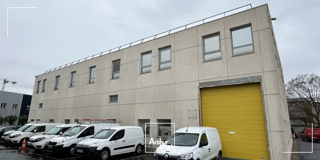 Locaux d'activité & Entrepôts - Location - VILLENEUVE LA GARENNE - 92390 - 432-2215 - 7916240