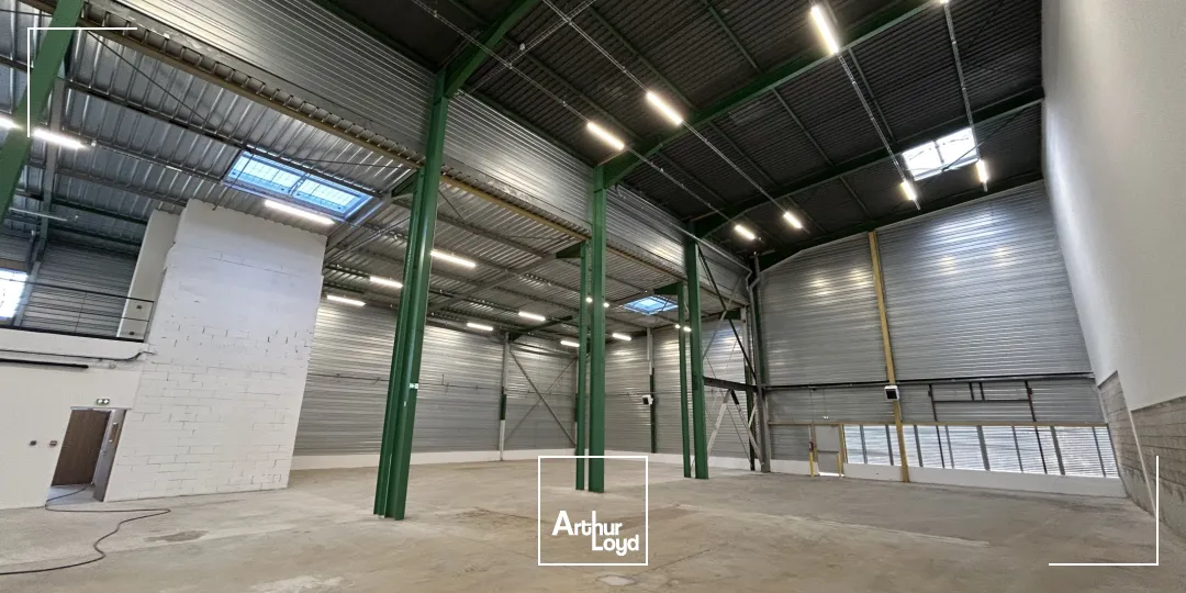 Locaux d'activité & Entrepôts - Location - VILLENEUVE LA GARENNE - 92390 - 969-969 - 7916351