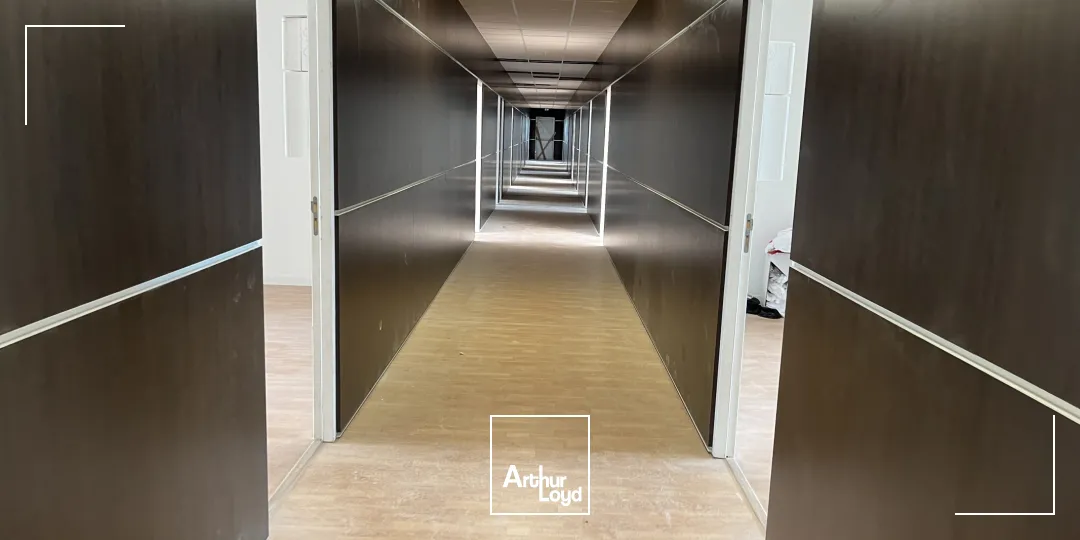 Locaux d'activité & Entrepôts - Location - VILLENEUVE LA GARENNE - 92390 - 2050-2050 - 7916485