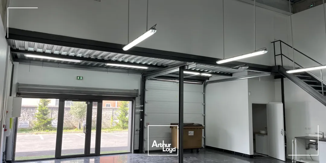Locaux d'activité & Entrepôts - Location - VILLENEUVE LA GARENNE - 92390 - 2050-2050 - 7916482