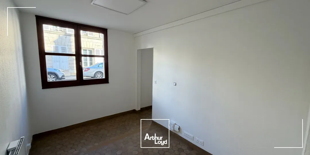 Bureaux - Vente - COMPIEGNE - 60200 - 131.85-131.85 - 7917396