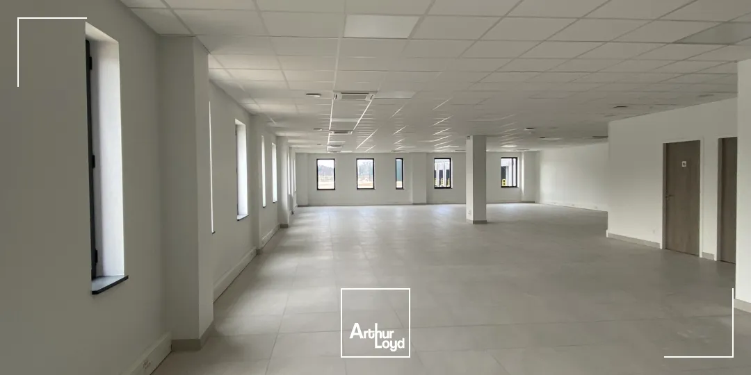 Locaux d'activité & Entrepôts - Location - SENAS - 13560 - 3042-14535 - 7917469