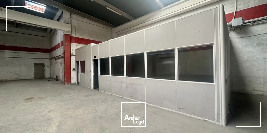 Locaux d'activité & Entrepôts - Location - VITROLLES - 13127 - 567-567 - 7917472