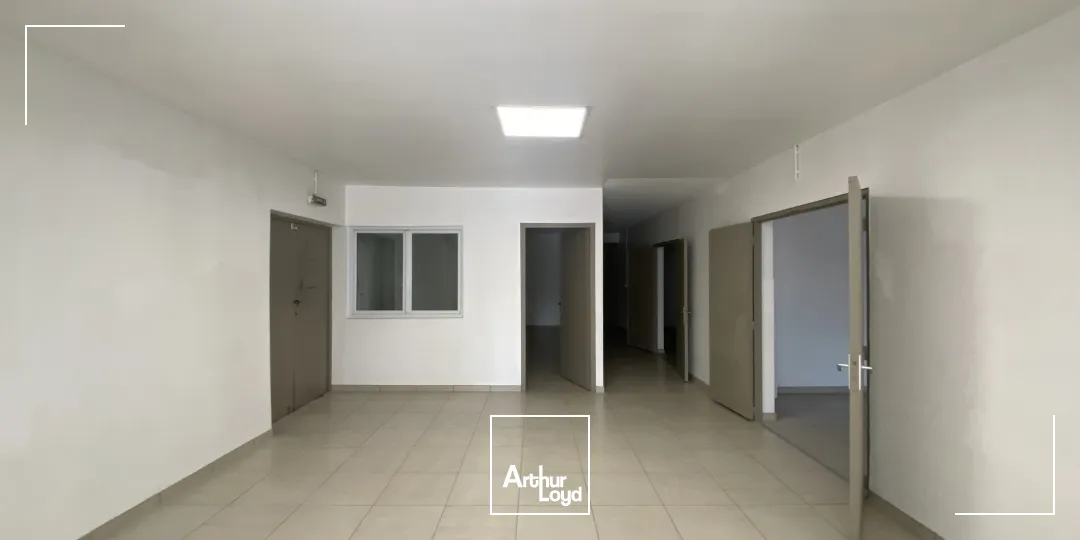 Locaux d'activité & Entrepôts - Location - SAINT VICTORET - 13730 - 540-540 - 7917479