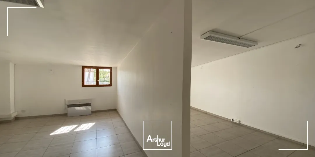 Locaux d'activité & Entrepôts - Location - SAINT VICTORET - 13730 - 540-540 - 7917481