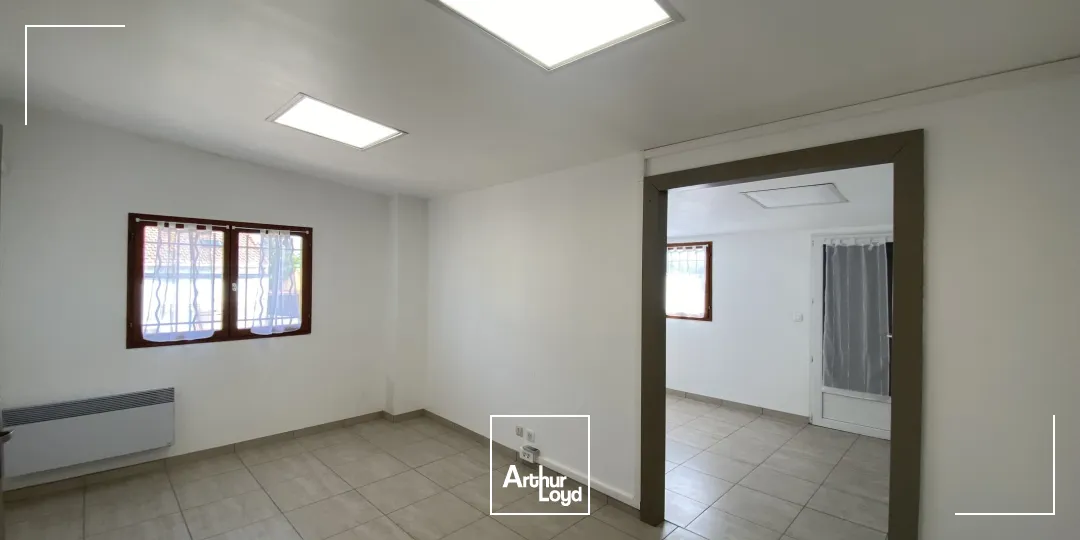 Locaux d'activité & Entrepôts - Location - SAINT VICTORET - 13730 - 540-540 - 7917484
