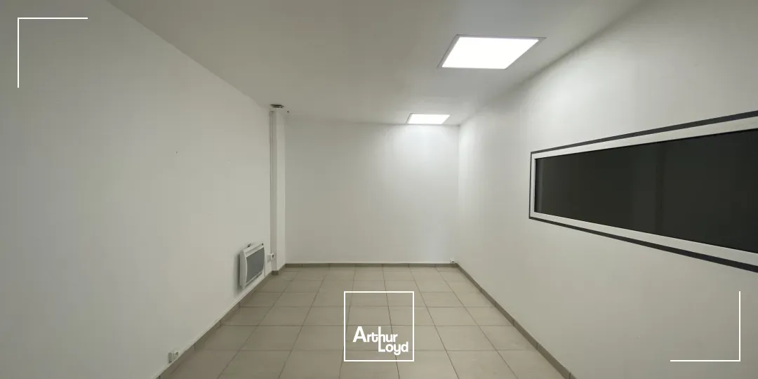 Locaux d'activité & Entrepôts - Location - SAINT VICTORET - 13730 - 540-540 - 7917482