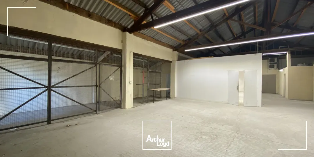 Locaux d'activité & Entrepôts - Location - SAINT VICTORET - 13730 - 540-540 - 7917488