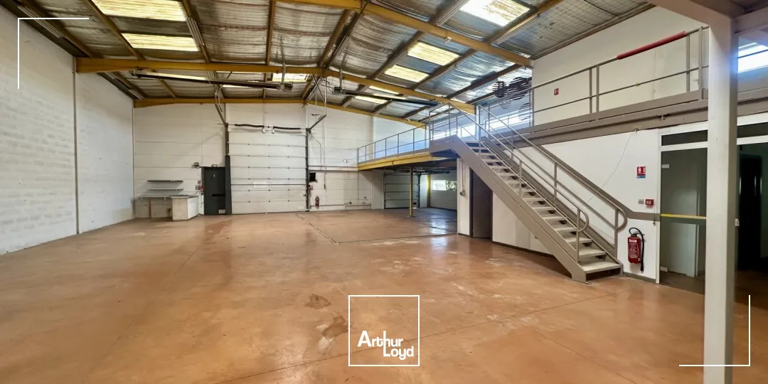 Locaux d'activité & Entrepôts - Location - VITROLLES - 13127 - 125-626 - 7917497