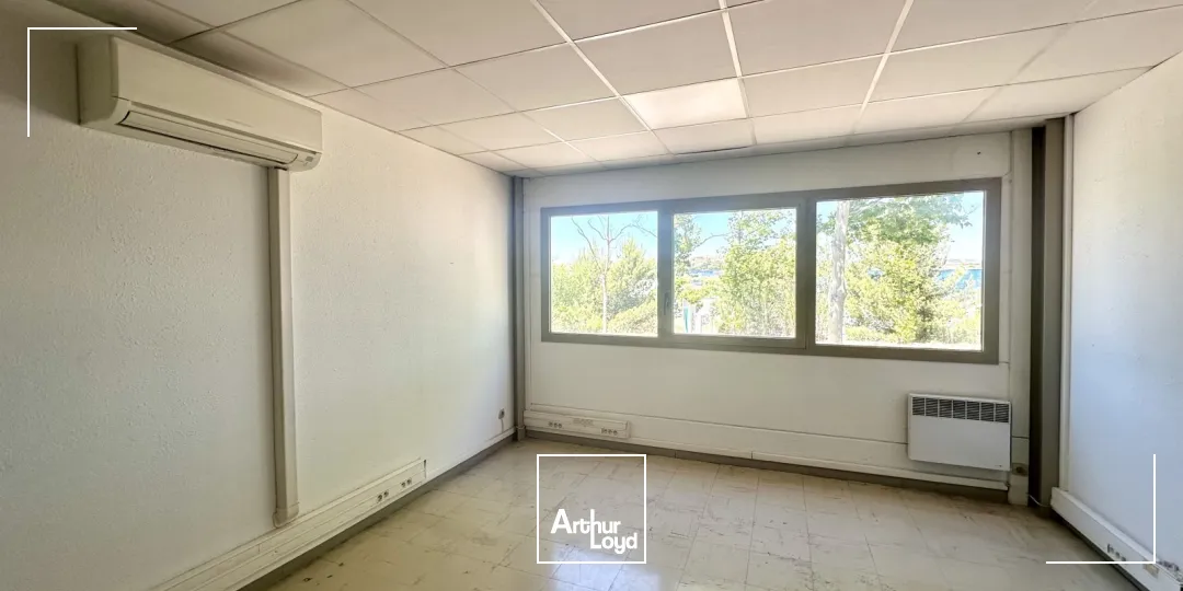 Locaux d'activité & Entrepôts - Location - VITROLLES - 13127 - 125-626 - 7917504