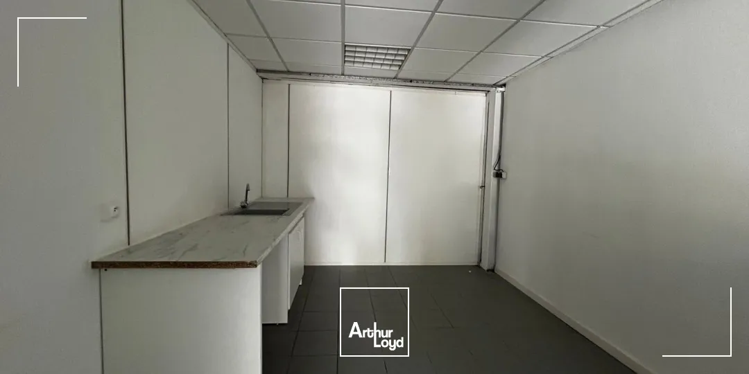 Locaux d'activité & Entrepôts - Location - PESSAC - 33600 - 400-400 - 7917704