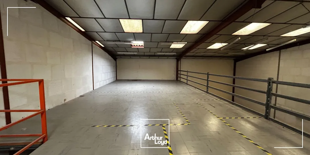 Locaux d'activité & Entrepôts - Location - PESSAC - 33600 - 400-400 - 7917700