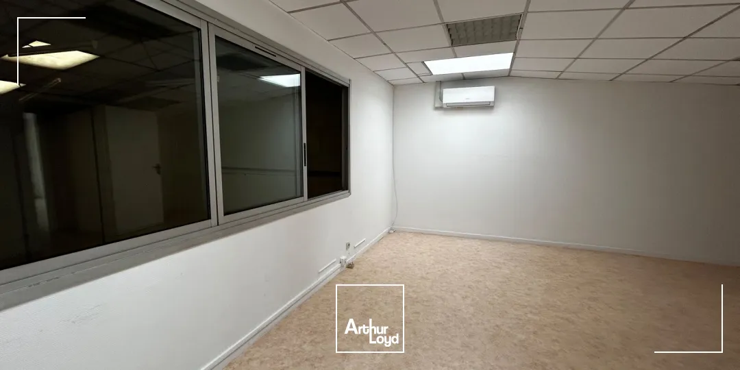 Locaux d'activité & Entrepôts - Location - PESSAC - 33600 - 400-400 - 7917702