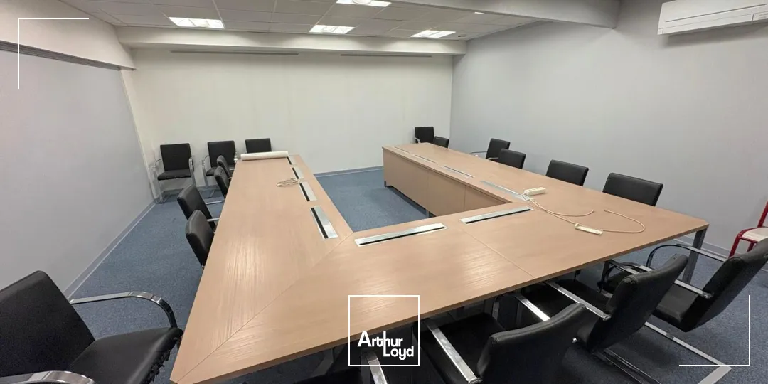 Locaux commerciaux - Location - MARSEILLE - 13011 - 920-920 - 7917944