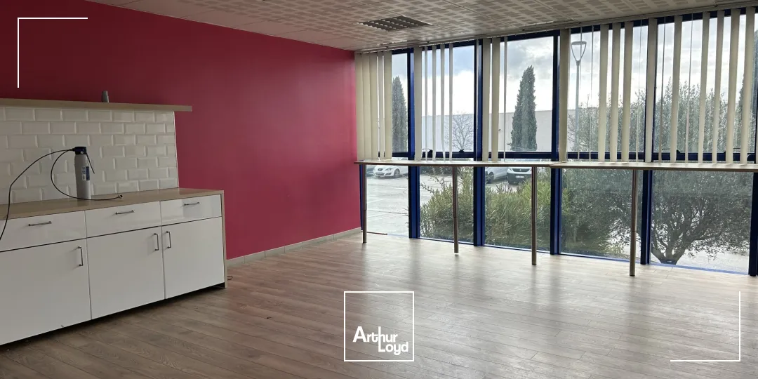 Locaux d'activité & Entrepôts - Location - AIX EN PROVENCE - 13290 - 2200-2200 - 7918528