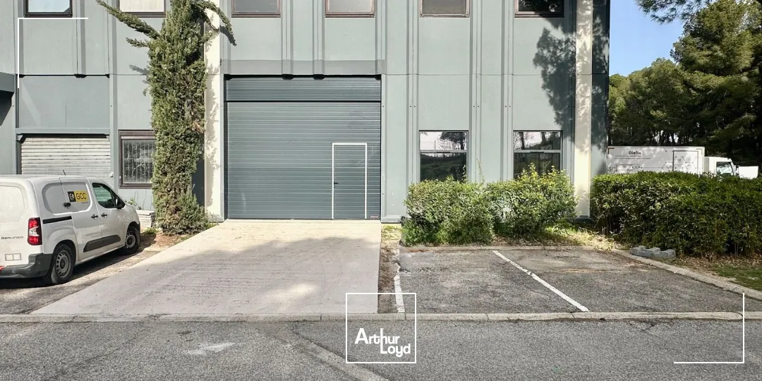 Locaux d'activité & Entrepôts - Location - VITROLLES - 13127 - 321-321 - 7918614
