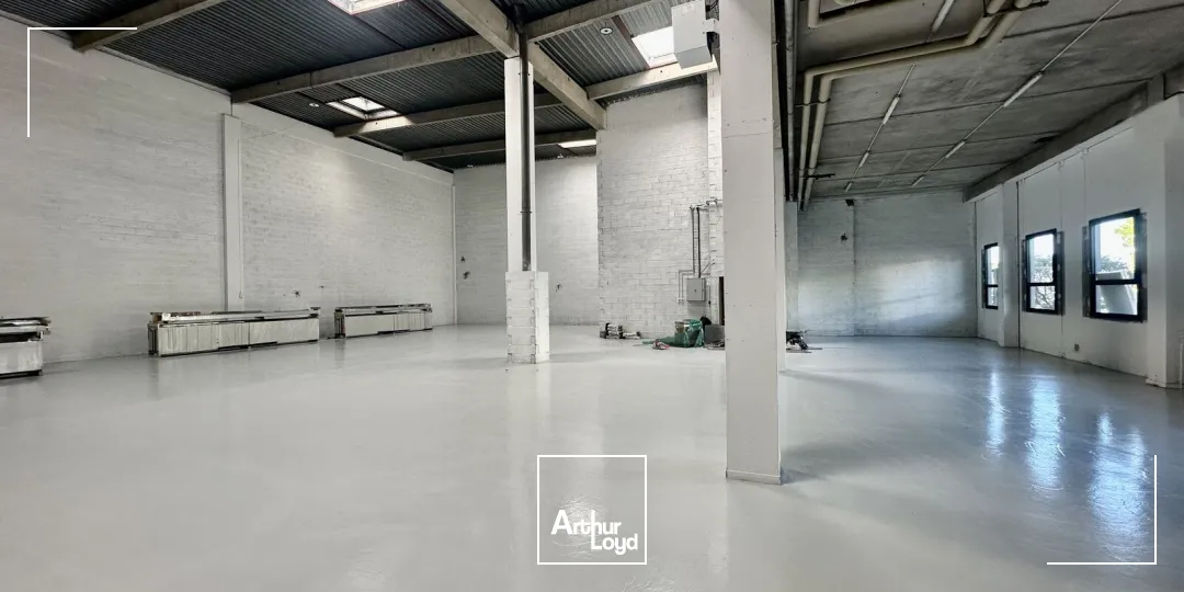 Locaux d'activité & Entrepôts - Location - VITROLLES - 13127 - 741-741 - 7918624