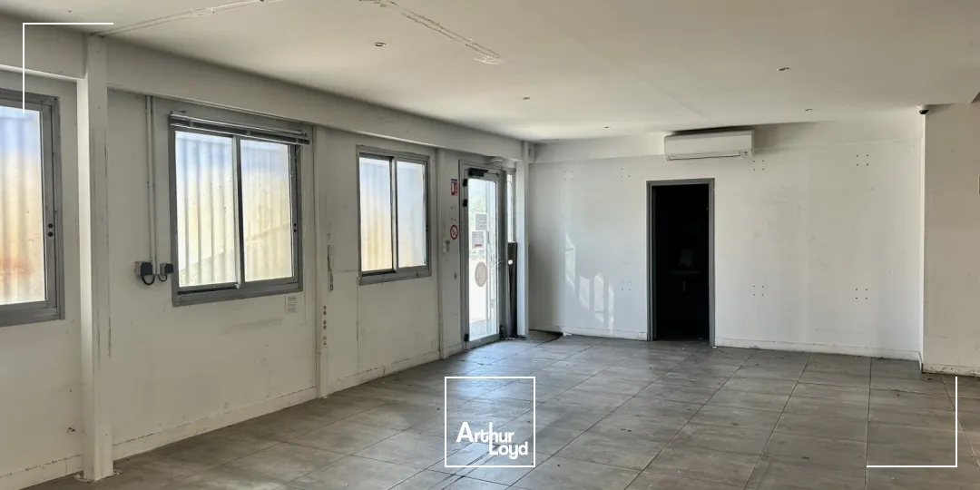 Locaux d'activité & Entrepôts - Location - VITROLLES - 13127 - 526-526 - 7918650