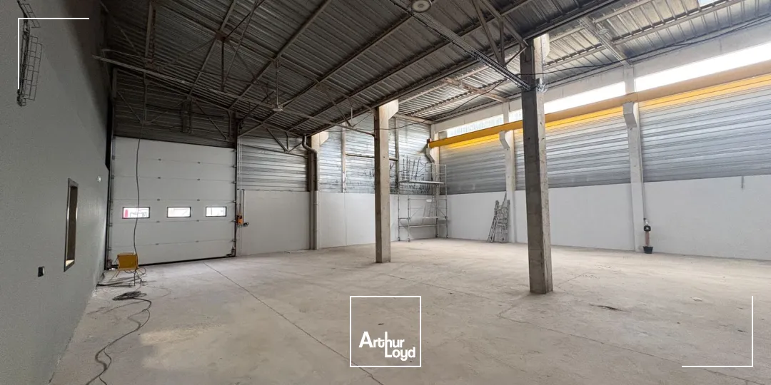 Locaux d'activité & Entrepôts - Location - SAINT JEAN DE BRAYE - 45800 - 689.44-689.44 - 7918846
