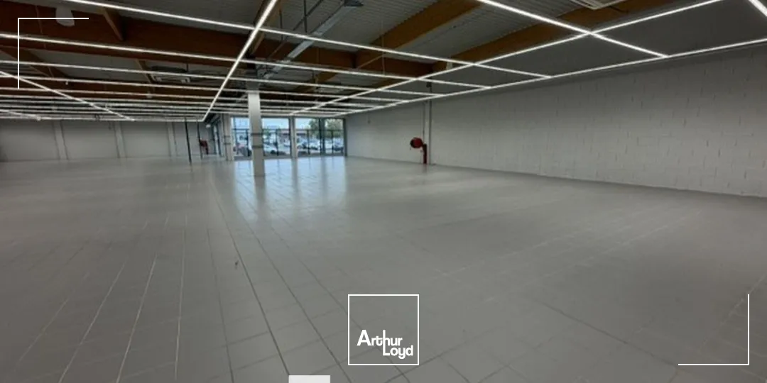 Locaux commerciaux - Location - VAULX EN VELIN - 69120 - 1300-1300 - 7919316