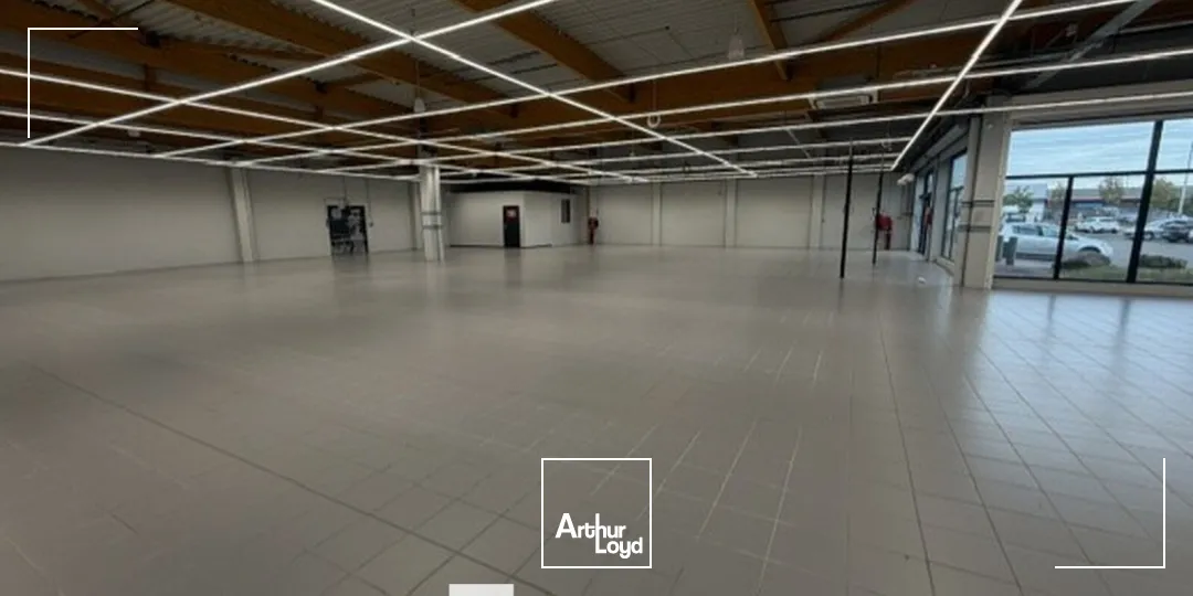 Locaux commerciaux - Location - VAULX EN VELIN - 69120 - 1300-1300 - 7919318