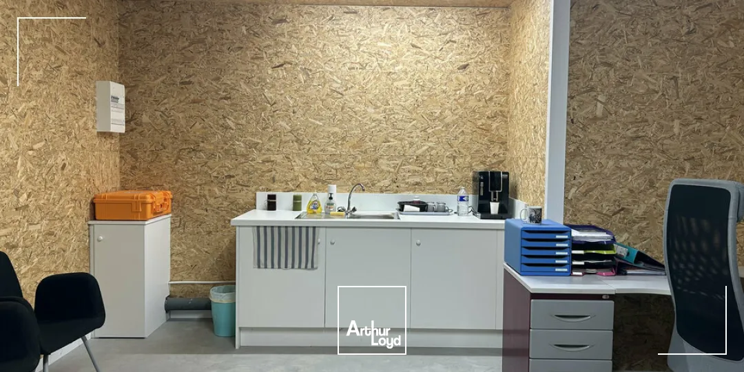 Locaux d'activité & Entrepôts - Location - MORVILLE LES VIC - 57170 - 650-650 - 7919497