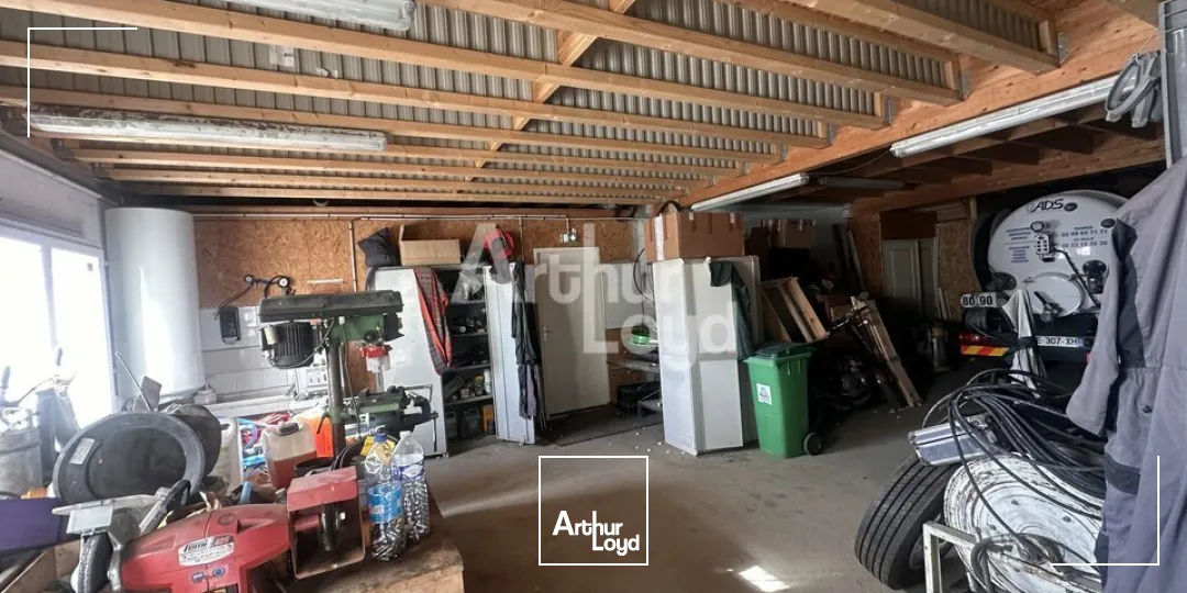 Locaux d'activité & Entrepôts - Location - BOURGBARRÉ - 35230 - 400-400 - 7919611