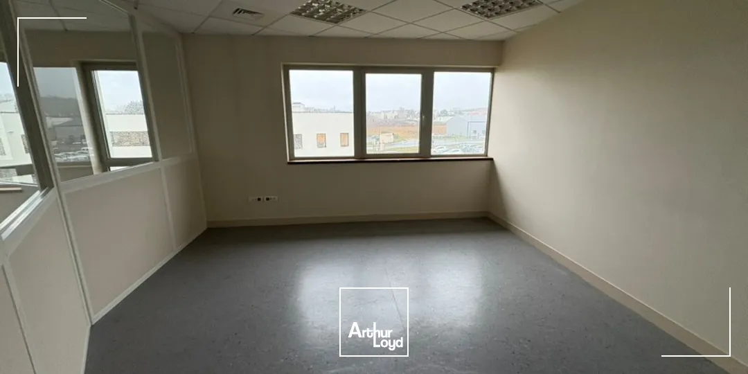 Bureaux - Location - AGNETZ - 60600 - 197.7-197.7 - 7919749