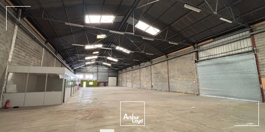 Locaux d'activité & Entrepôts - Location - VENISSIEUX - 69200 - 1030-1030 - 7920268