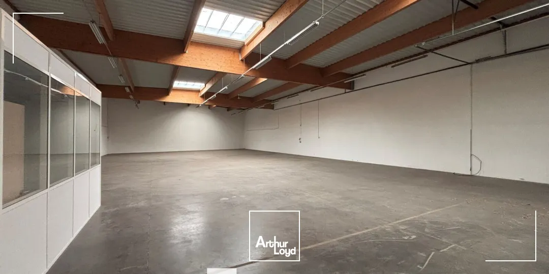 Locaux d'activité & Entrepôts - Location - DECINES CHARPIEU - 69150 - 662-662 - 7920286