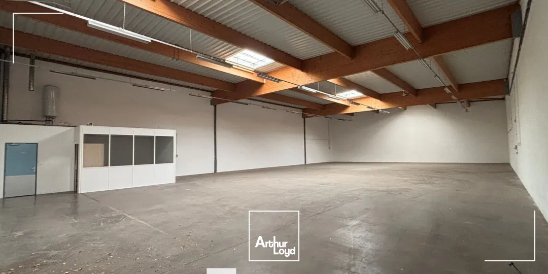Locaux d'activité & Entrepôts - Location - DECINES CHARPIEU - 69150 - 662-662 - 7920287