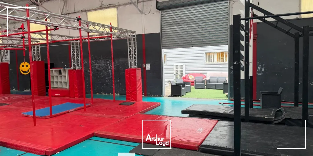 Locaux d'activité & Entrepôts - Location - VILLEURBANNE - 69100 - 930-930 - 7920294