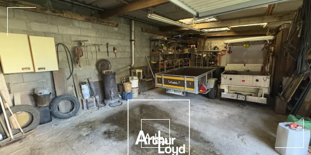 Locaux d'activité & Entrepôts - Vente - SAINT-PANTALÉON-DE-LARCHE - 19600 - 250-250 - 7920961
