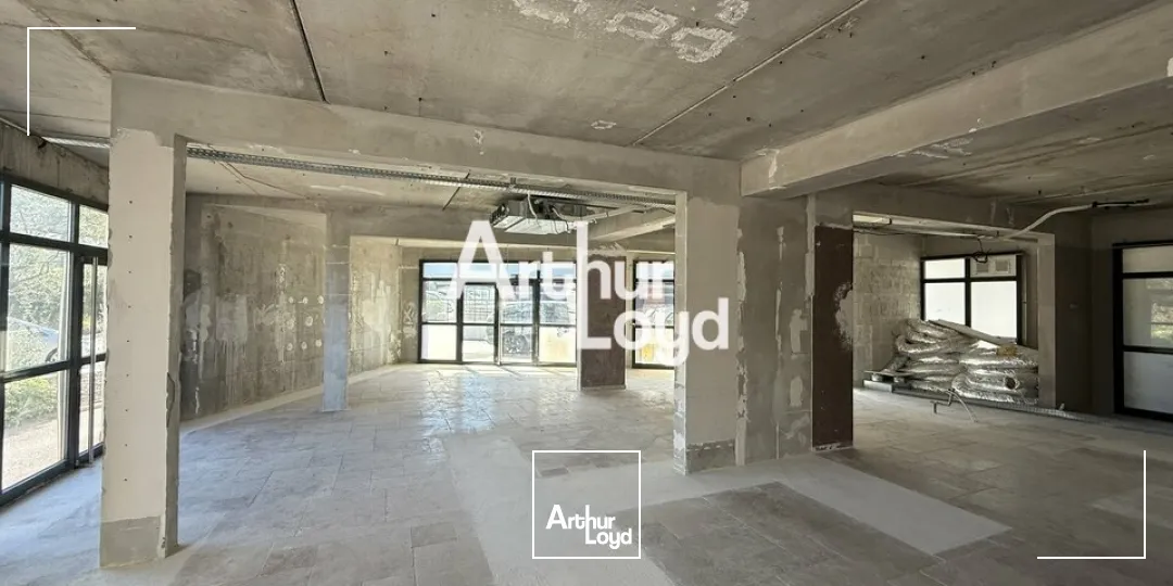 Locaux commerciaux - Location - PUGET SUR ARGENS - 83480 - 157.13-157.13 - 7921530